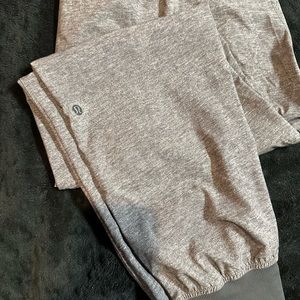 Lululemon joggers. Size medium. Like new condition
